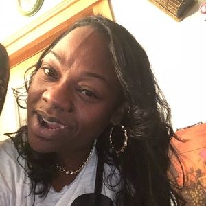 Meet your Posher, Latisha